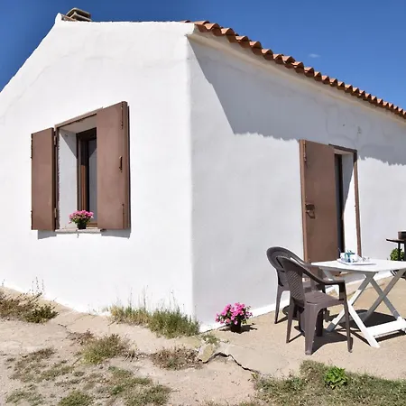 House By The Sea 펜션